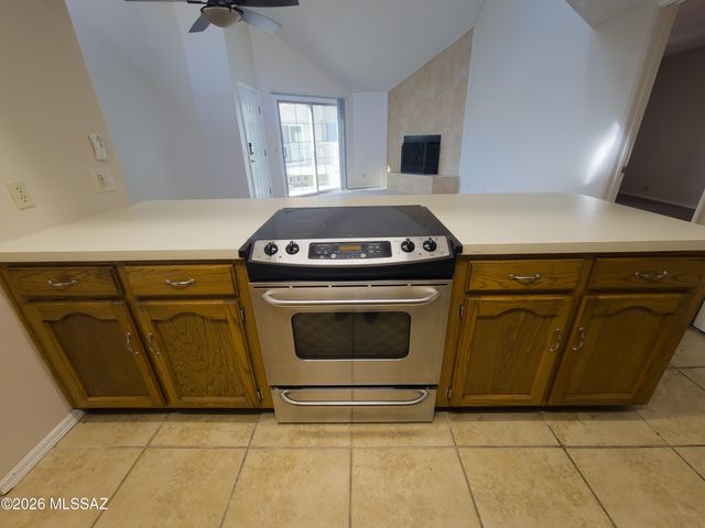 1200 E River Road C37, Tucson, AZ 85718