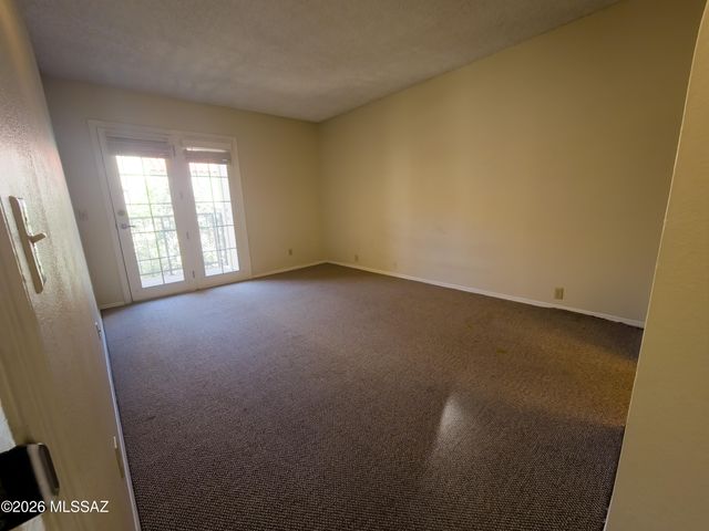 1200 E River Road C37, Tucson, AZ 85718