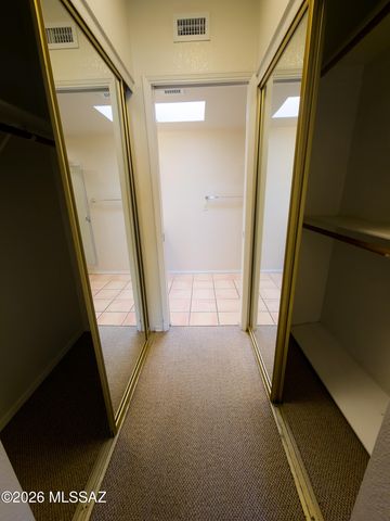 1200 E River Road C37, Tucson, AZ 85718