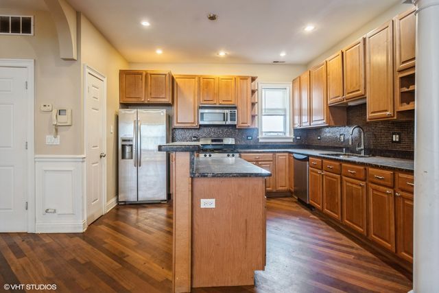 7018 S PAXTON Avenue 3N, Chicago, IL 60649