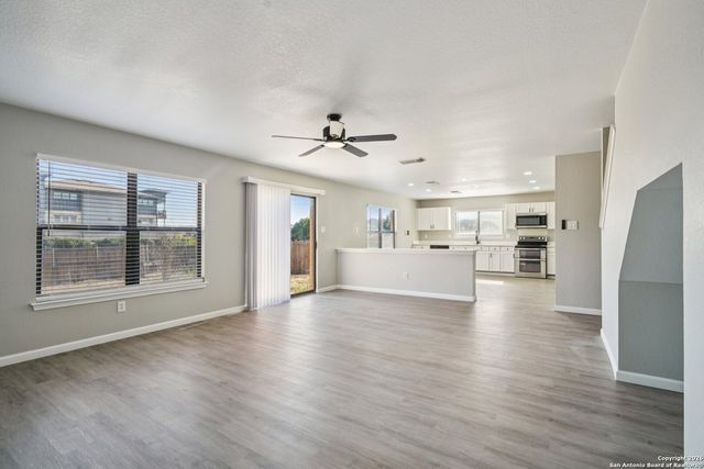 8110 Stagwood Hill, San Antonio, TX 78254