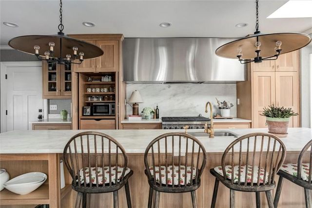 6501 High Drive, Mission Hills, KS 66208