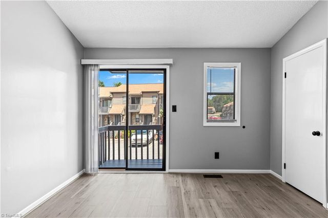 240 Vista Circle B, Winston-salem, NC 27106