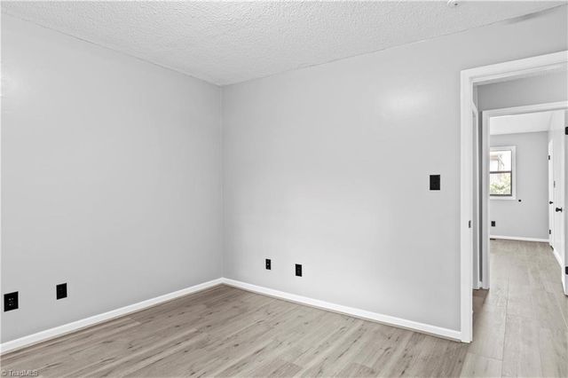 240 Vista Circle B, Winston-salem, NC 27106