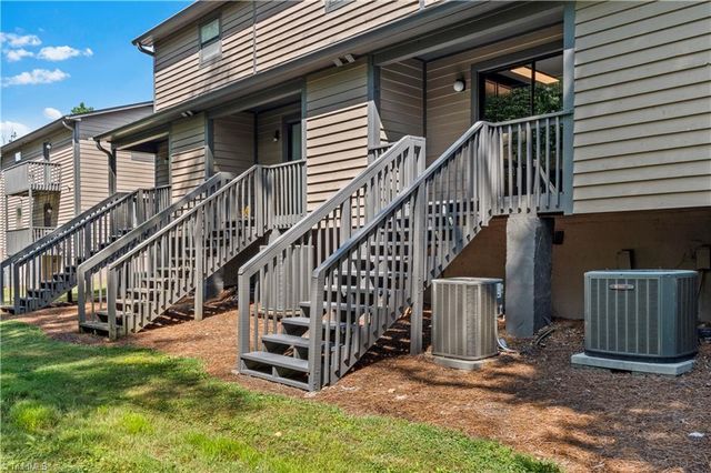 240 Vista Circle B, Winston-salem, NC 27106