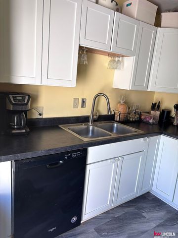1130 Lake Street, Lincoln, NE 68502