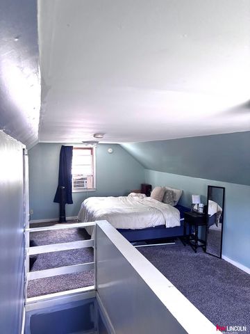 1130 Lake Street, Lincoln, NE 68502