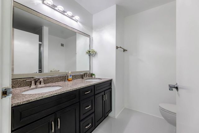 3120 S Indiana Avenue 207, Chicago, IL 60616