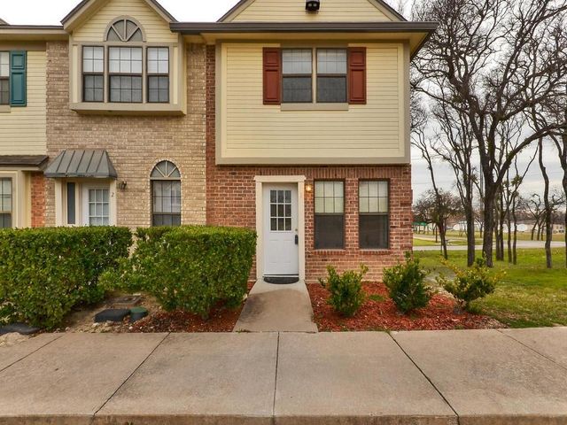 202 S College ST 8, Georgetown, TX 78626