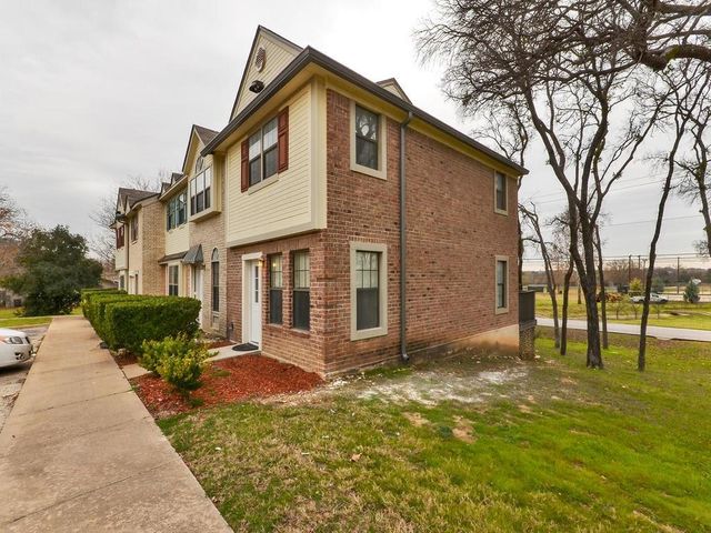 202 S College ST 8, Georgetown, TX 78626