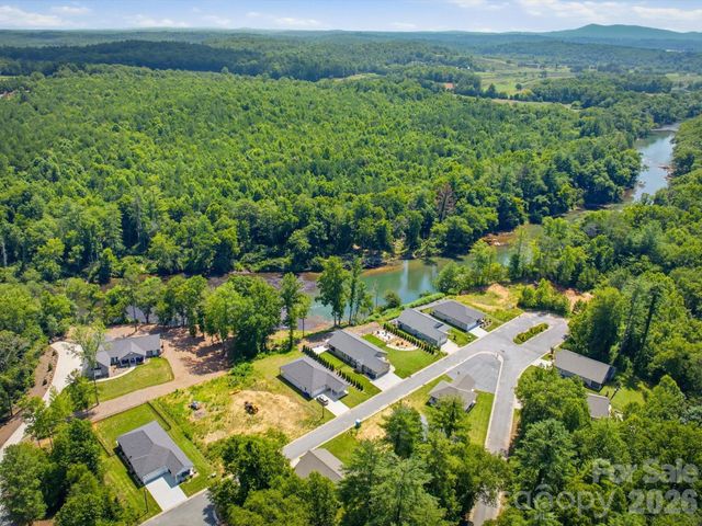 196 Eagles Landing 31, Morganton, NC 28655
