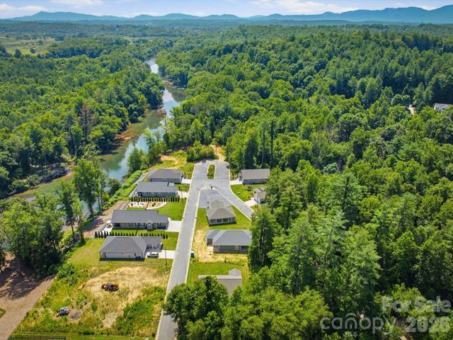 196 Eagles Landing 31, Morganton, NC 28655