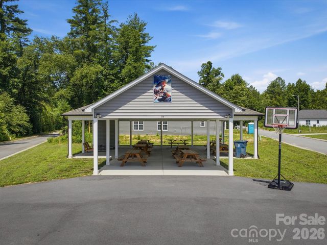 196 Eagles Landing 31, Morganton, NC 28655