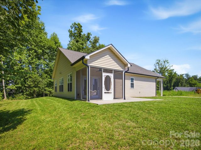 196 Eagles Landing 31, Morganton, NC 28655