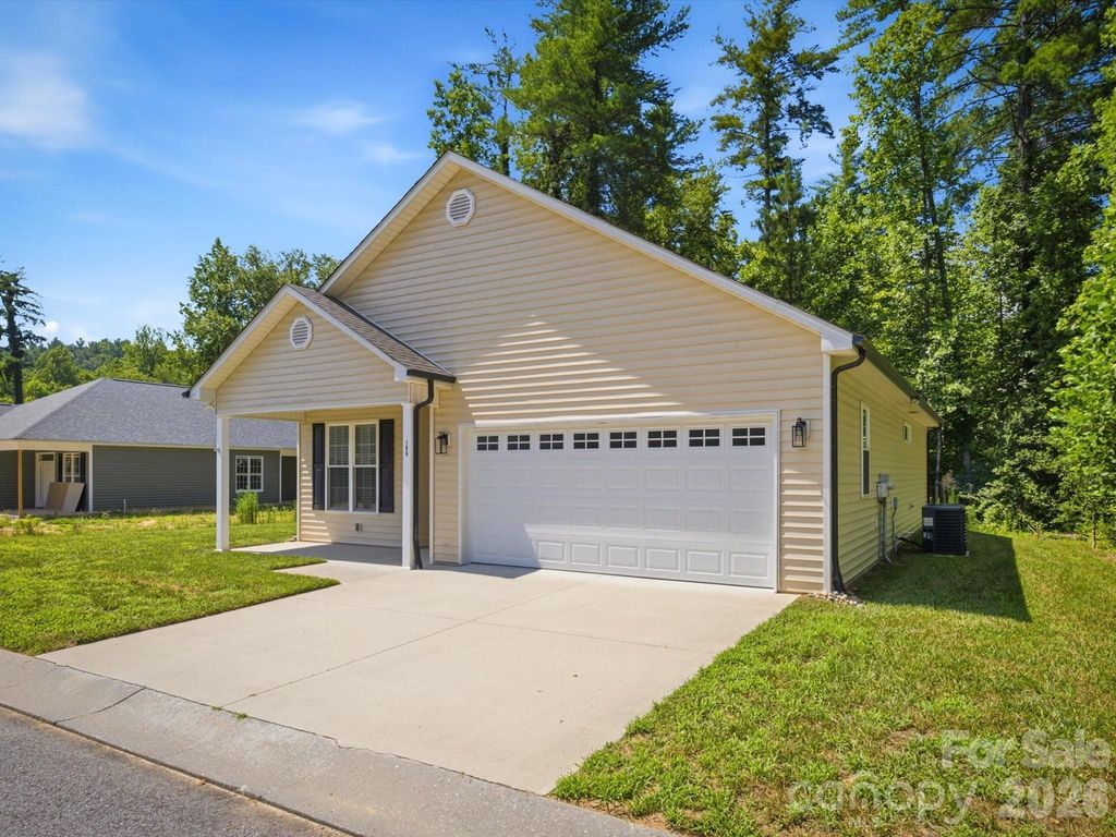 196 Eagles Landing 31, Morganton, NC 28655