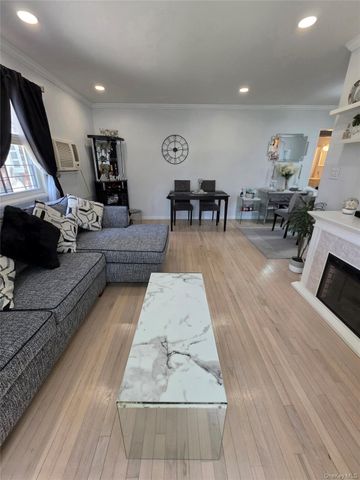 88-27 Shore Parkway 25, Howard Beach, NY 11414