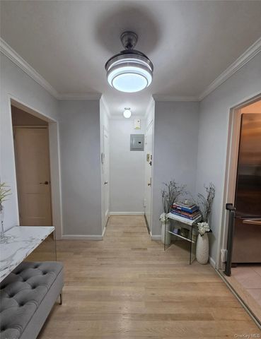 88-27 Shore Parkway 25, Howard Beach, NY 11414