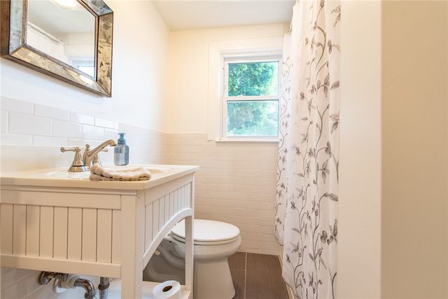 15 Gage Street, Warwick, RI 02889