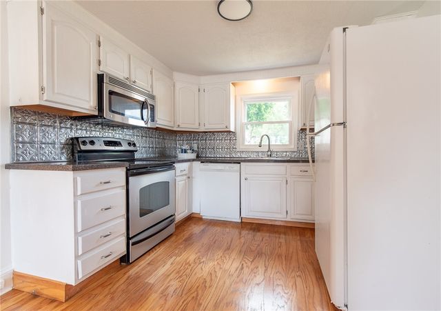15 Gage Street, Warwick, RI 02889