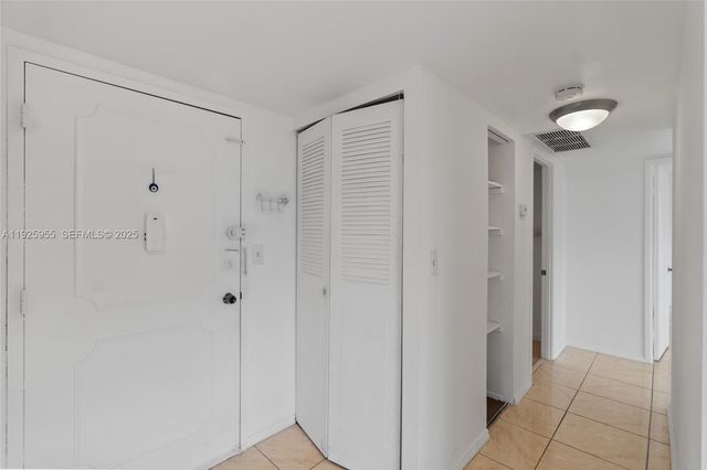 1301 NE Miami Gardens Dr 1025W, Miami, FL 33179