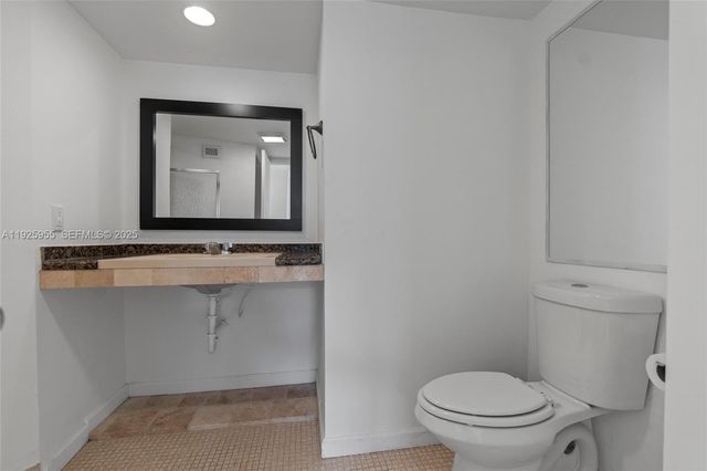 1301 NE Miami Gardens Dr 1025W, Miami, FL 33179