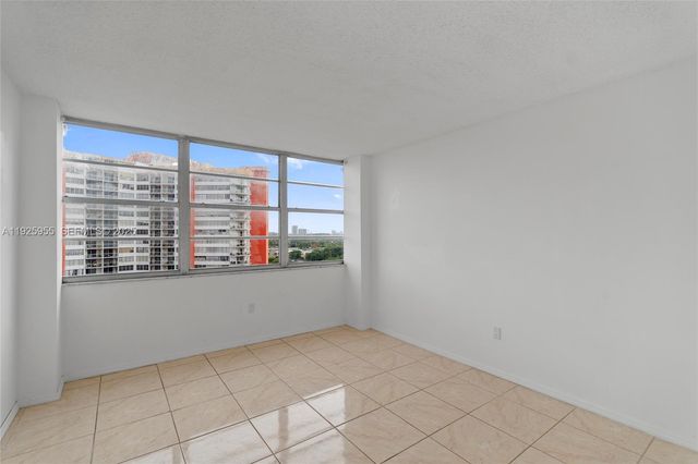 1301 NE Miami Gardens Dr 1025W, Miami, FL 33179