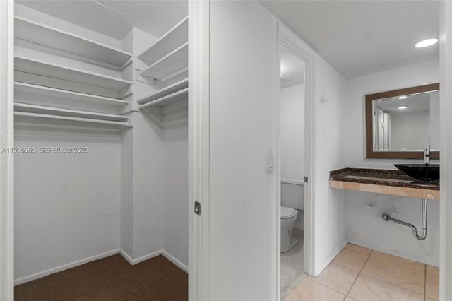 1301 NE Miami Gardens Dr 1025W, Miami, FL 33179