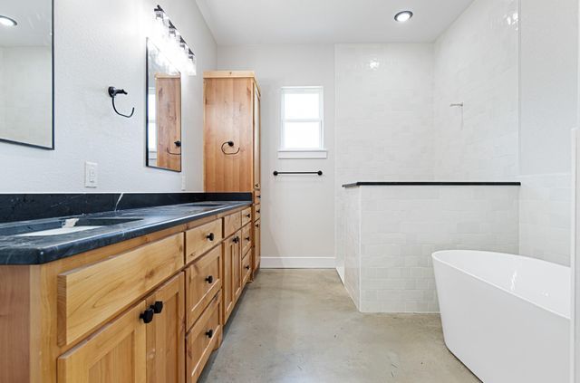 237 Cedar Bluff Loop, Gatesville, TX 76528