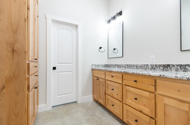 237 Cedar Bluff Loop, Gatesville, TX 76528