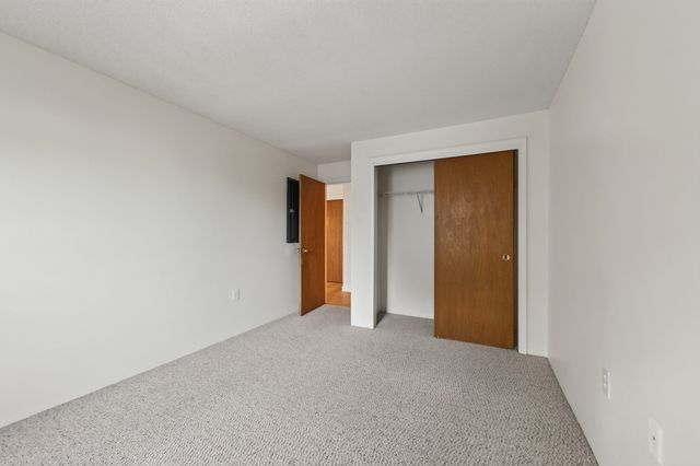 80 Stanton St 27, Worcester, MA 01605