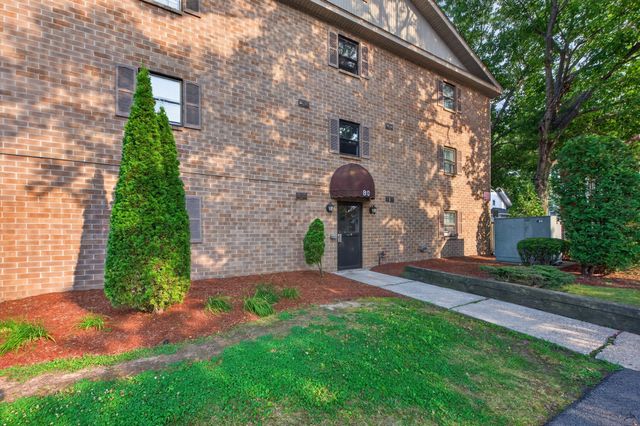 80 Stanton St 27, Worcester, MA 01605
