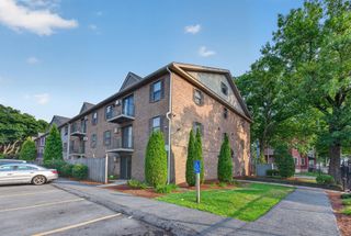 80 Stanton St 27, Worcester, MA 01605