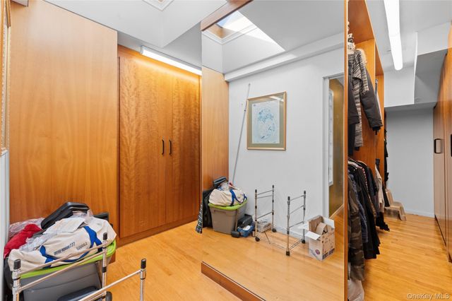 2829 Frankel Boulevard, Merrick, NY 11566