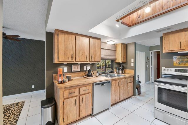 6334 Winding Brooke Way, Delray Beach, FL 33484