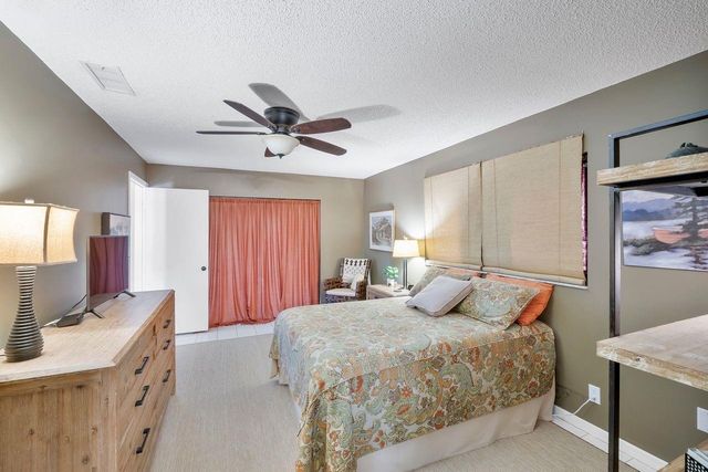 6334 Winding Brooke Way, Delray Beach, FL 33484