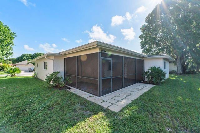6334 Winding Brooke Way, Delray Beach, FL 33484