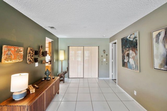 6334 Winding Brooke Way, Delray Beach, FL 33484
