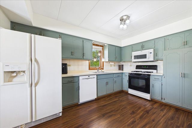 17979 Oak Park Avenue 2N, Tinley Park, IL 60477
