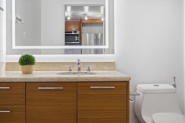 50 Biscayne Boulevard 4603, Miami, FL 33132