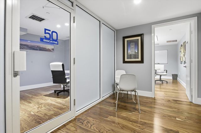 50 Biscayne Boulevard 4603, Miami, FL 33132