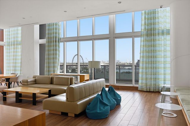 50 Biscayne Boulevard 4603, Miami, FL 33132