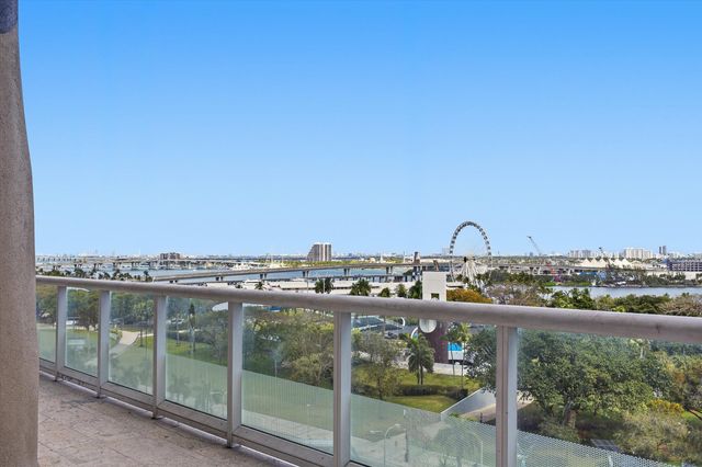 50 Biscayne Boulevard 4603, Miami, FL 33132