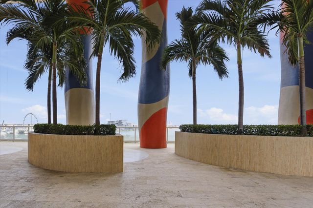 50 Biscayne Boulevard 4603, Miami, FL 33132