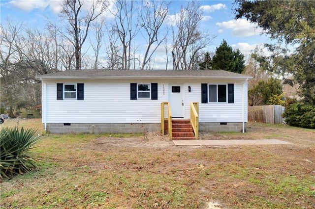 16209 Smithfield Heights DR, Smithfield, VA 23430