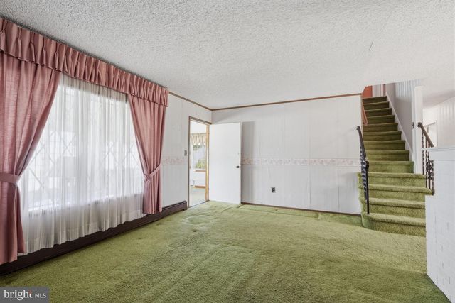 23 SHELTER LN, Levittown, PA 19055