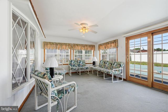 23 SHELTER LN, Levittown, PA 19055
