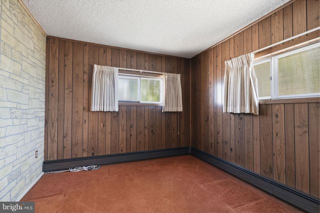 23 SHELTER LN, Levittown, PA 19055