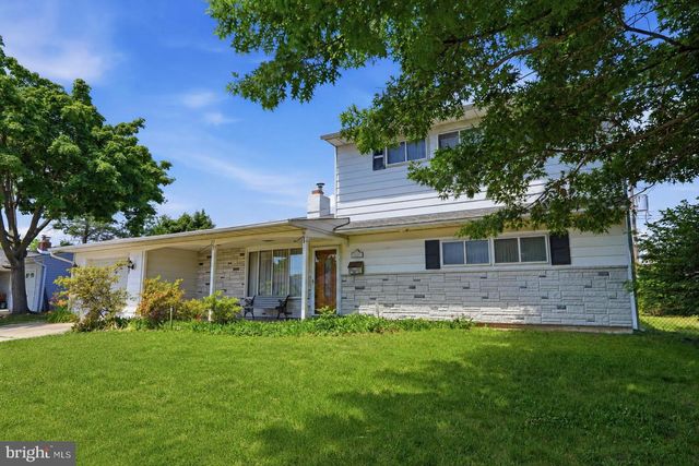23 SHELTER LN, Levittown, PA 19055