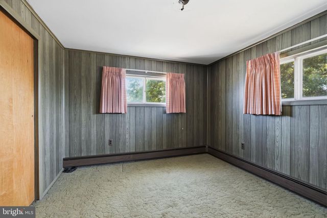 23 SHELTER LN, Levittown, PA 19055