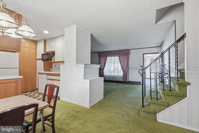 23 SHELTER LN, Levittown, PA 19055